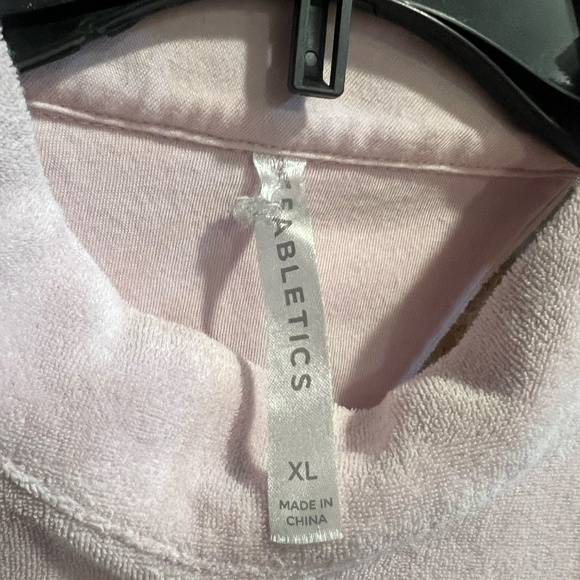 Cute & Comfy Pink Activewear Tank - Fabletics (Size XL) - Never Worn! - Picture 4 of 4